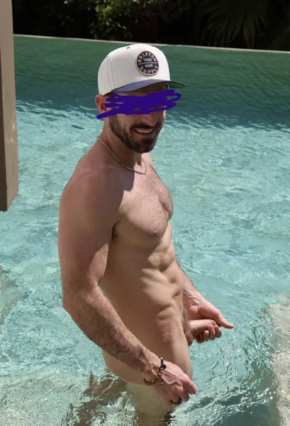 Lucked out and got a private pool, who’s coming over?