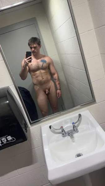 Pre workout selfie
