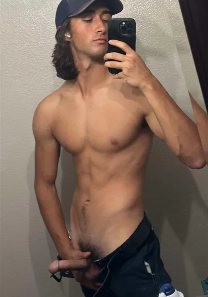 First time posting here. Lmk what you think.