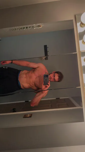 Lick me up and down